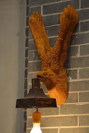 ����ӥ��