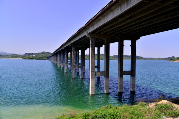 ����ˮ���ϵĸ߼���