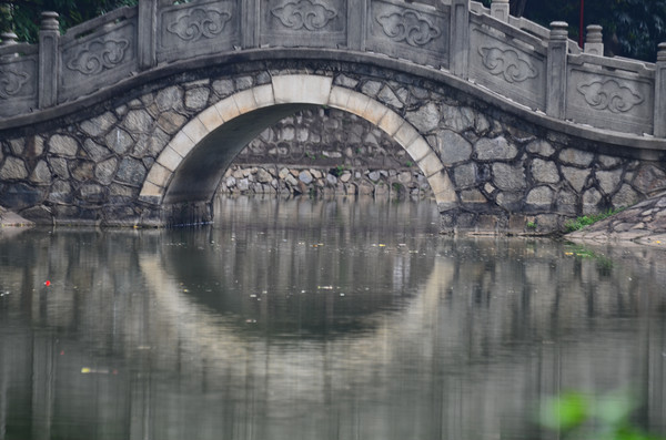 ʯ���Ž�����Ӱ