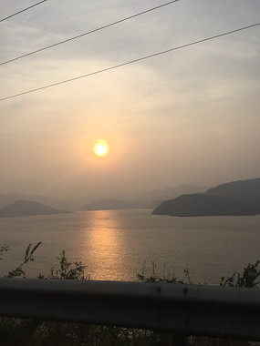 ����Ϧ��