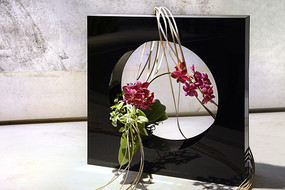 �Ϻ������