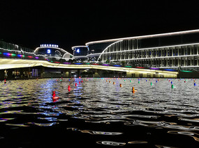 �칫����Ȫ�㳡ҹ��