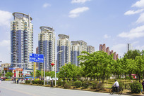 ���θ߲�סլ����Ⱥ�빫·