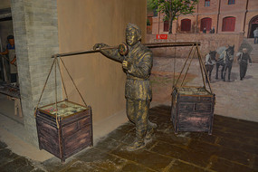 �������