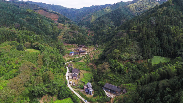 ���Ĵ�ɽ�羰