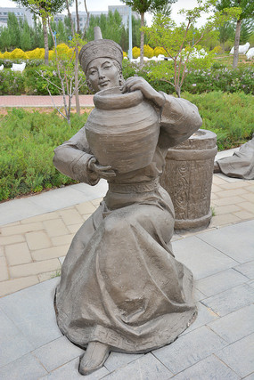 �����ɹ���׵�Ů��