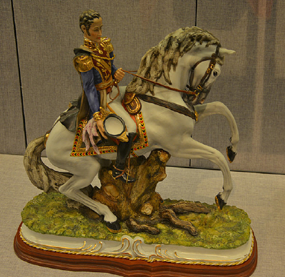 �����⽻���ﲣ���߶�������