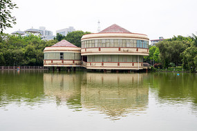 ���еĽ�����