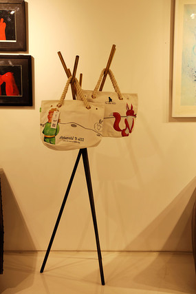 �����ϵ�Ʒ�ư�