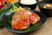 ��é�������ײ�