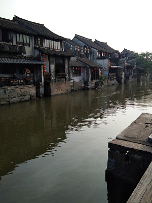 ���Ϲ���