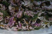 ��ɽҰ�ո�Ҷ��װ����д 