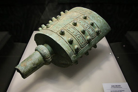 ������ͭ���