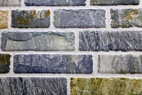 ��ʯ����ǽ