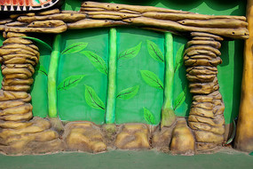 ɭ����̨����