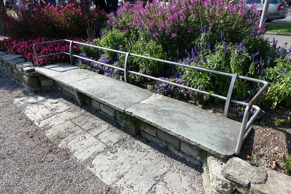 ʯ������