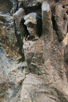 ���Ӣ�۵���