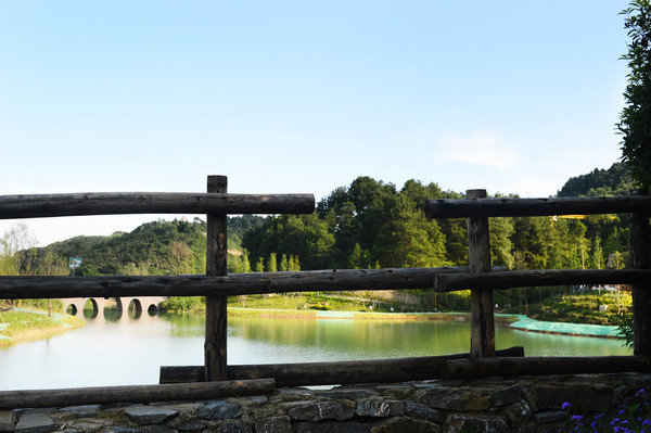 ����С��