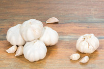 ������ľ����