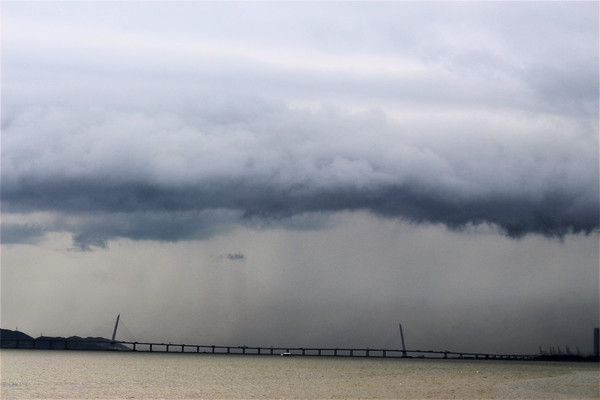 ����Ȼ���ƾ���