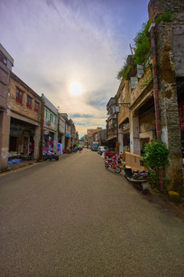 ���е����