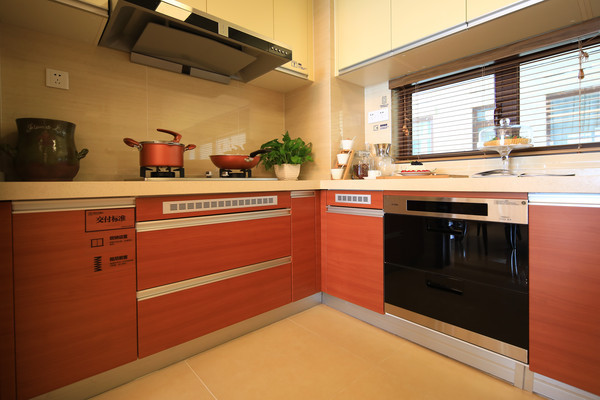 ��ܰ�ĳ���