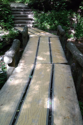 ľ�������ľ���ʯ��