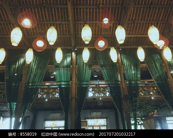 餐厅的灯光图片