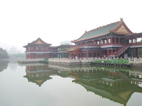 ���ߵ�԰�ֹŽ���