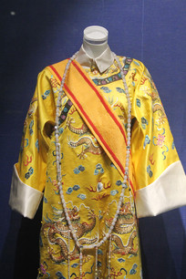 ���ǵĴ�Ԫ˧��װ����