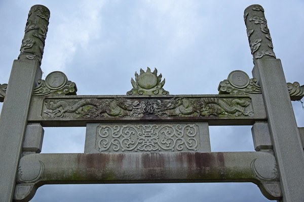 ʯ��¥�ϵĵ���