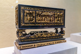 �����������Ƴ����ν�ľ���