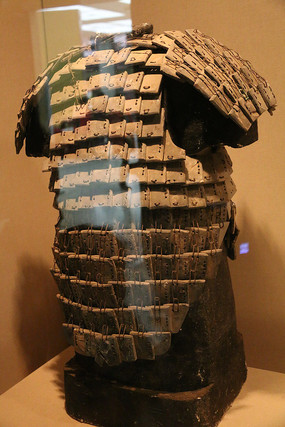 ��ͭ���������м�