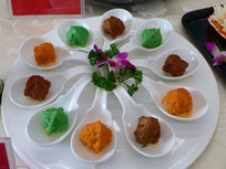 ��ɫ����