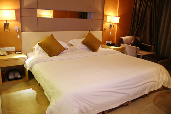 �Ƶ�󴲷����