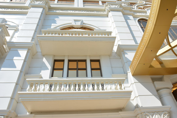 �������ӾƵ����̨�ֲ�