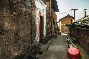 ��ɽ����