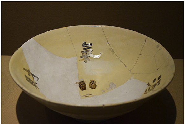 ������Ծ�ɫ����������