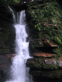 ����̦޺��ʯ�м�ķ���