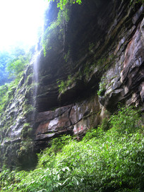 ��ɴ���С�ٴ���ʯ�ϵ���