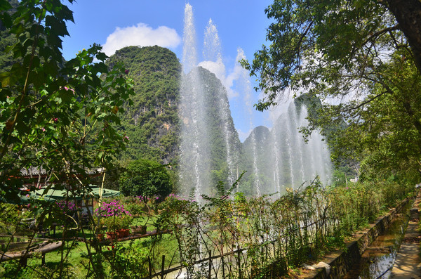 ��ɽ������԰��Ȫ�羰