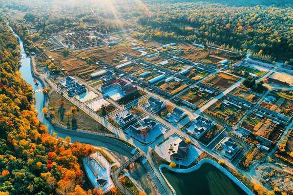 ���ֳ���ɽ�ϰ�ɽѩ��  