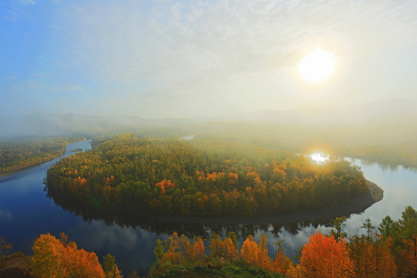 �����Ӱ�¹��������ɫ 