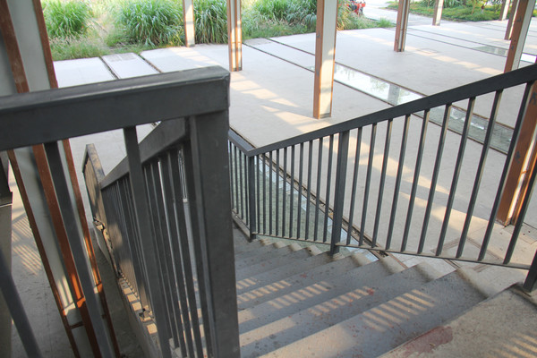 ������԰��·���̨��