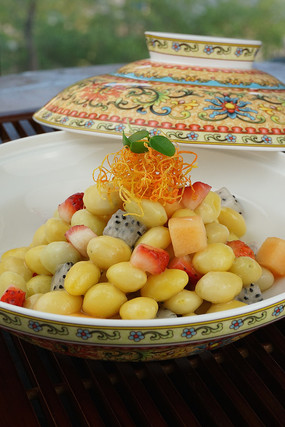 ʫ������