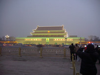 �����찲��