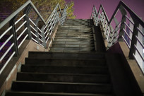 ҹ�����ŵ�¥��