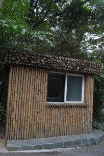 ��԰����