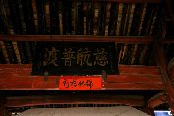 �Ϸ�����������