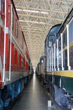 �𳵳����϶